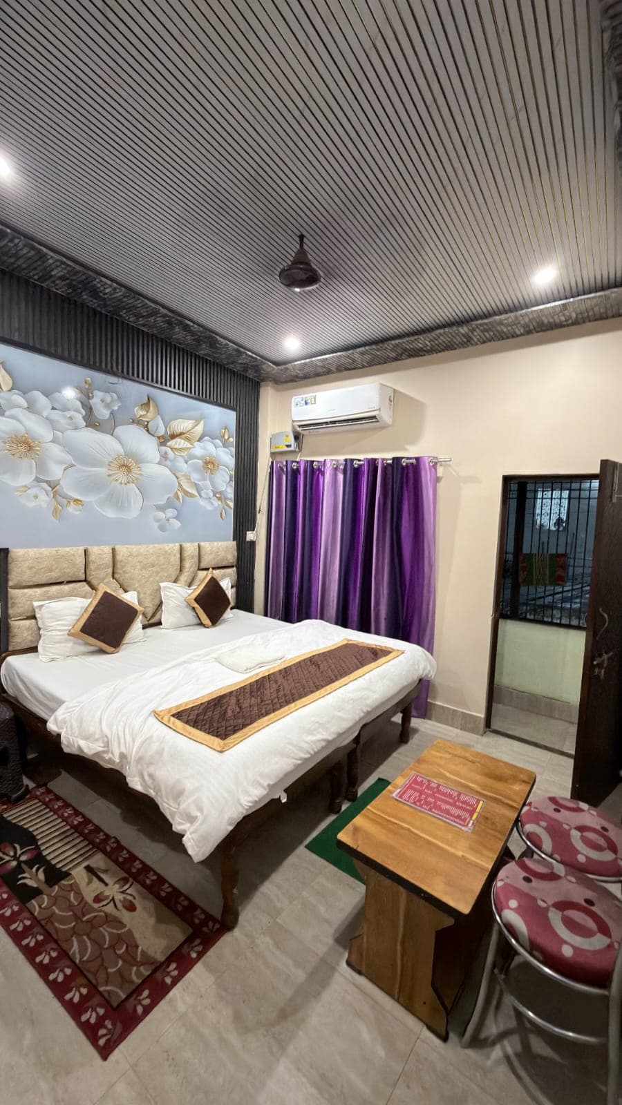 Art Suite — Jamuna(P) Guest House