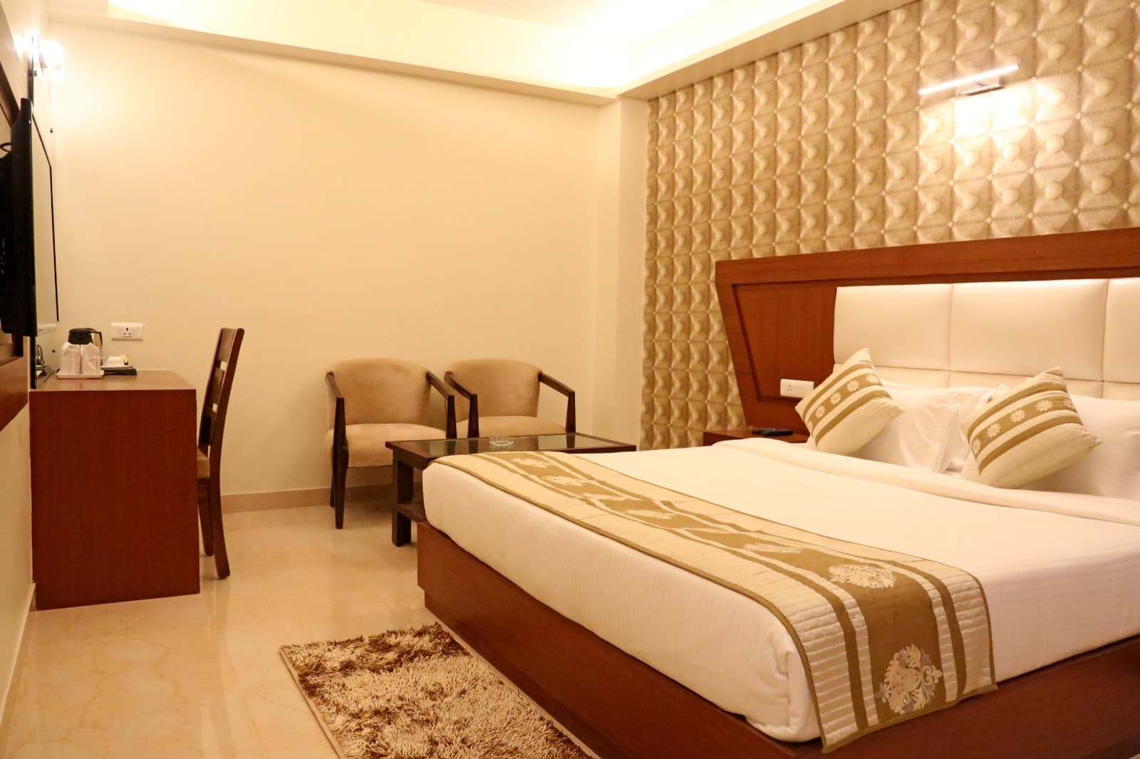 Hotel Varanasi Inn 2
